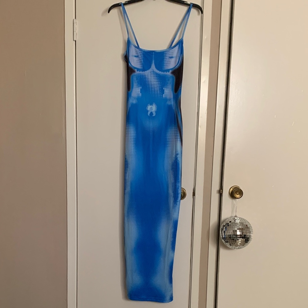 Elegant Blue Maxi Dress